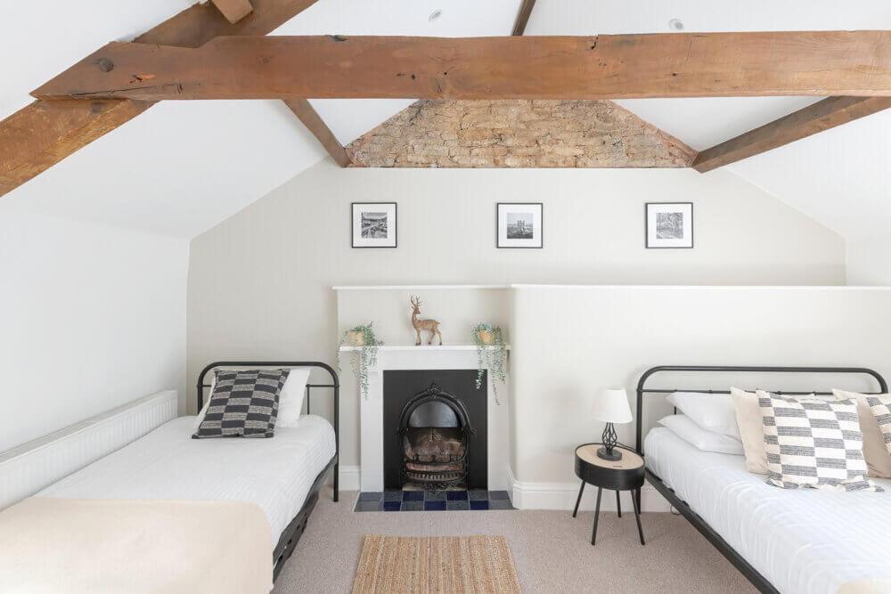 Cotswold Manor House - Country House Retreat With Hot Tub, Ideal For Large Groups Petty France Esterno foto